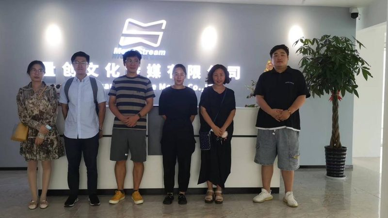 VI设计揭秘：品牌色与字体规范不可或缺
